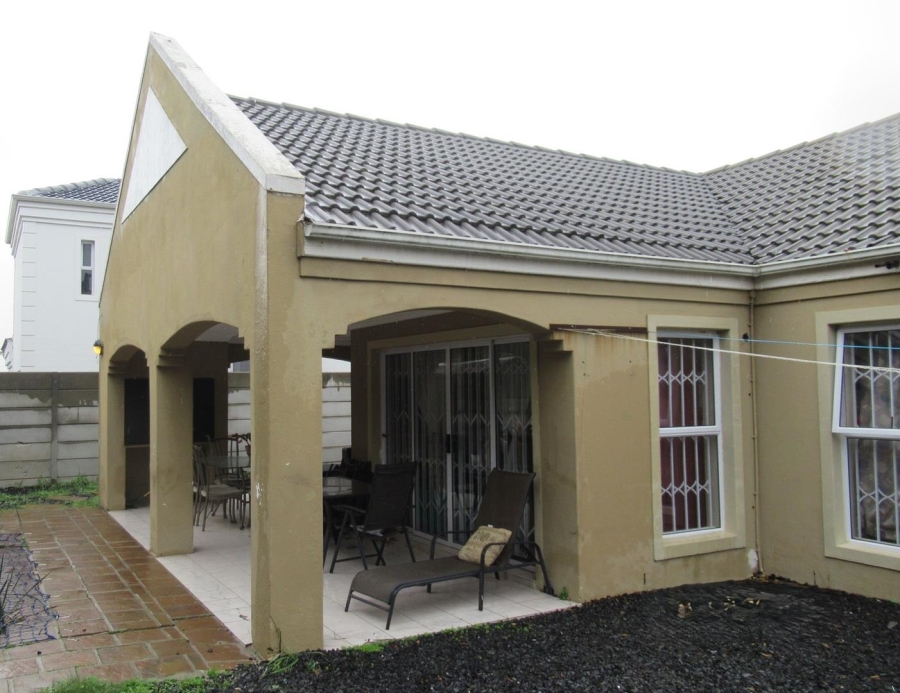 3 Bedroom Property for Sale in Parklands Western Cape